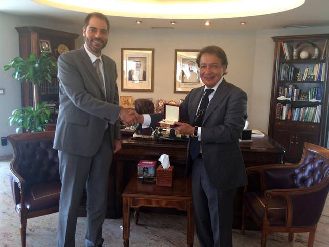 Σε θερμό κλίμα η συνάντηση του δημάρχου Αλίμου με τον πρέσβη του Κουβέιτ