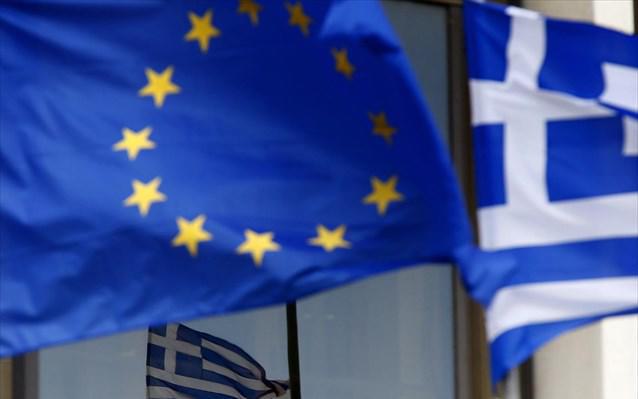 Handeslblatt: Διπλό δάνειο προς την Ελλάδα ύψους 80 δισ. ευρώ εξετάζει η Ε.Ε.