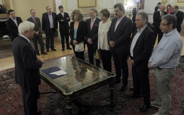 Ορκίστηκε η νέα κυβέρνηση
