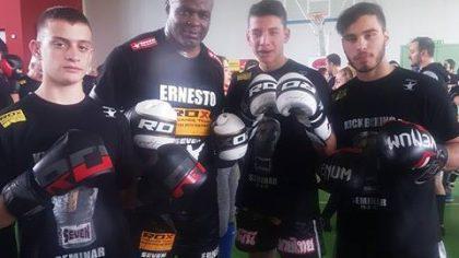 Σεμινάριο Kick Boxing από τους 2 θρύλους ERNESTO HOOST & ΠΑΡΗΣ ΒΑΣΙΛΙΚΟΣ!