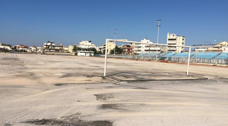 Άλιμος: Το γήπεδο των Τραχώνων «γυμνό» (ΕΙΚΟΝΕΣ)