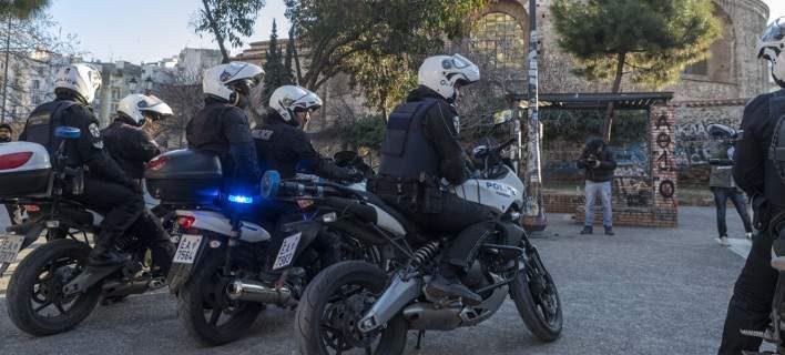 Έκλεβαν λουόμενους στις παραλίες των νοτίων προαστίων