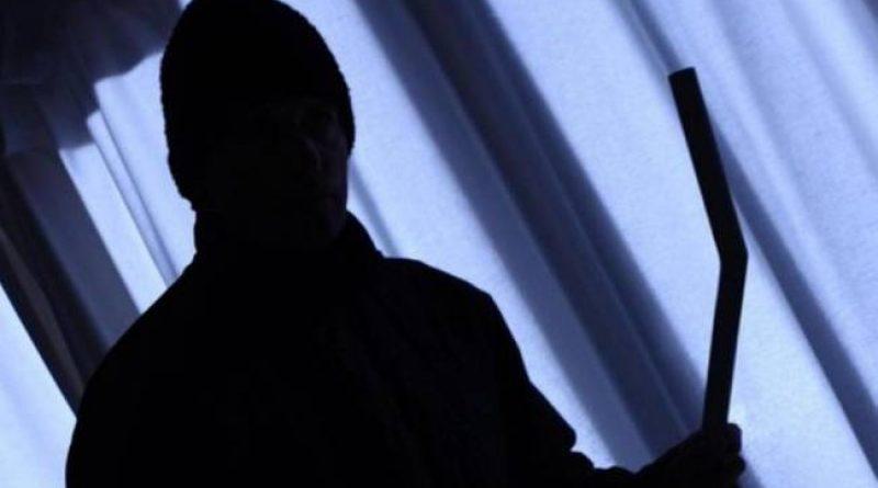 Συνελήφθη στον Άλιμο μέλος σπείρας που ρήμαζε κοσμηματοπωλεία- Δείτε τα κλοπιμαία