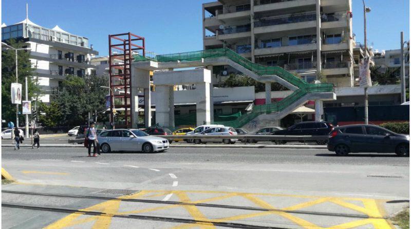 «Στοιχειώνουν» οι πεζογέφυρες σε Άλιμο και Παλαιό Φάληρο