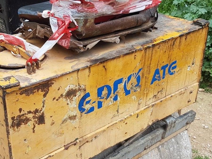 Ενημέρωση του δημάρχου Αλίμου για τις βλάβες δικτύων στην οδό Ρήγα Φεραίου