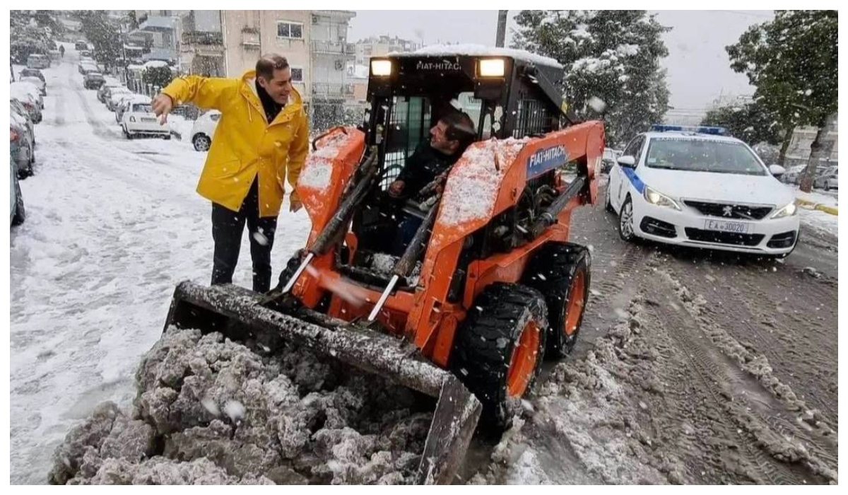 Δήμος Αλίμου: “Μόνο αν χιονίσει πολύ στην πόλη θα κλείσουν τα σχολεία” λέει ο Κονδύλης