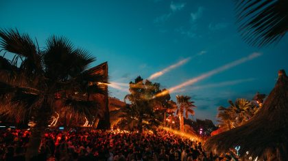 Το Bolivar Beach Club υποδέχεται την εκκεντρική Stella Bossi & τους superstar ARTBAT για ένα Σ/Κ γεμάτο μελωδία και χορό!