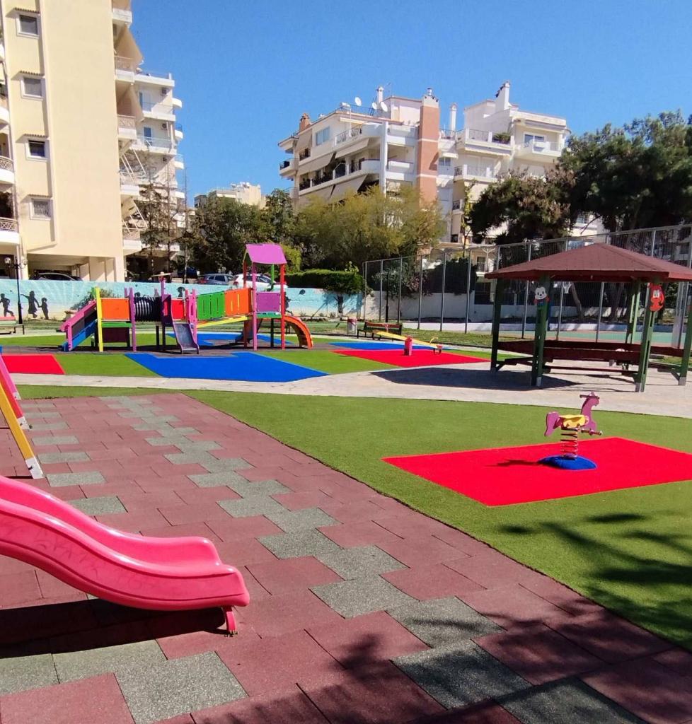 Άλιμος: “Κουκλίστικη” έγινε η παιδική χαρά στην οδό Κεφαλληνίας (ΕΙΚΟΝΕΣ) εικόνα 4