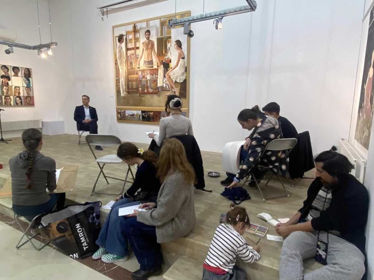 Φοιτητές της Σχολής Καλών Τεχνών ζωγράφισαν το πορτρέτο του Δημάρχου Αλίμου εικόνα 2