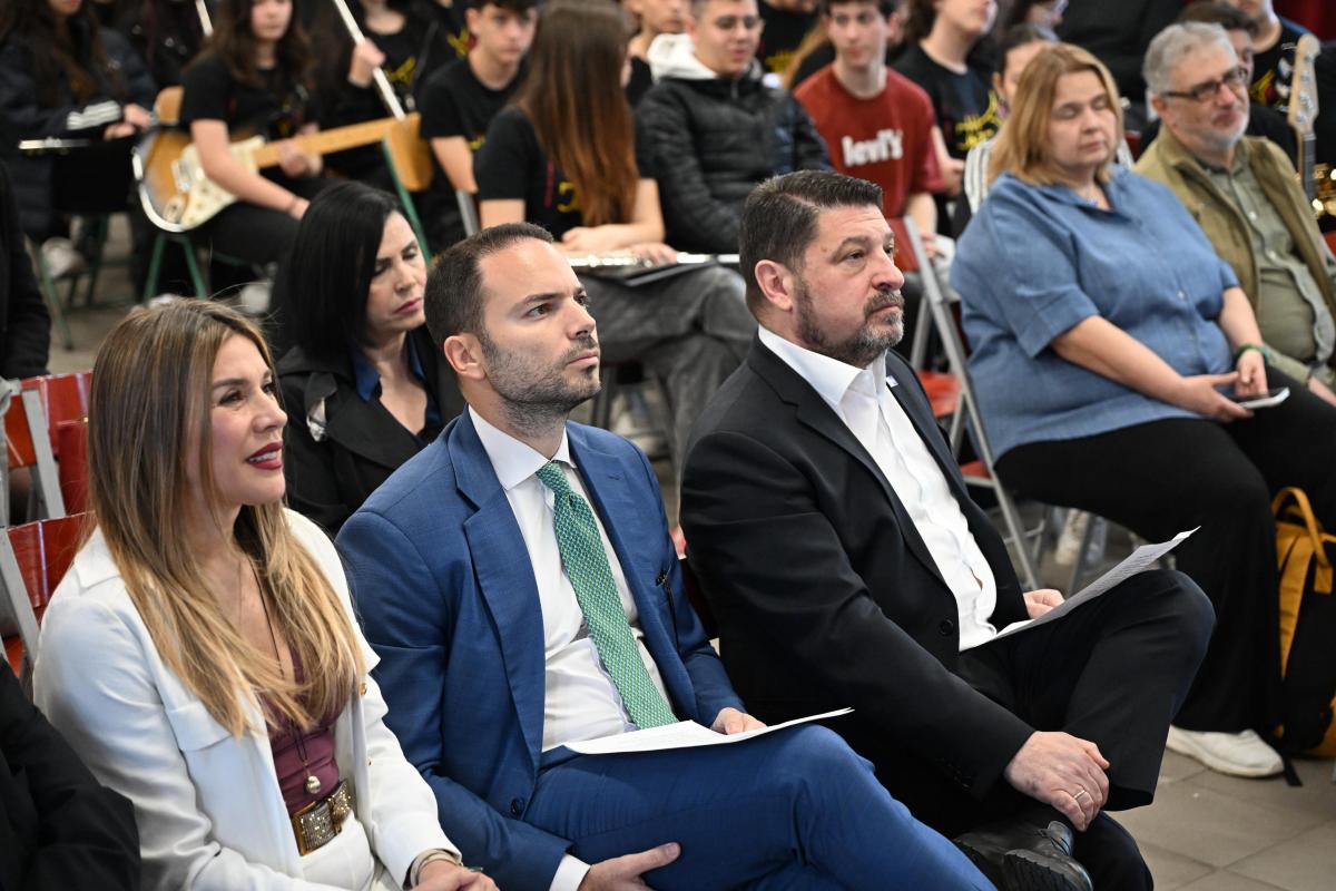 Μουσικό Σχολείο Αλίμου: Ο Νίκος Χαρδαλιάς στην απονομή των βραβείων «Μίκης Θεοδωράκης» εικόνα 4