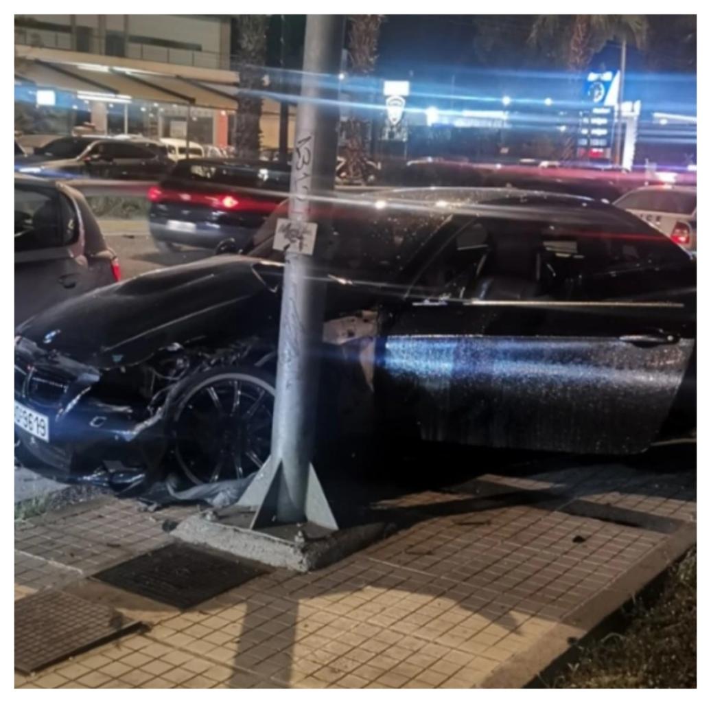 Kαραμπόλα στην παραλιακή: “Έκανε κόντρες το αυτοκίνητο που έπεσε πάνω μας” λέει ο οδηγός του ταξί (VIDEO) εικόνα 2