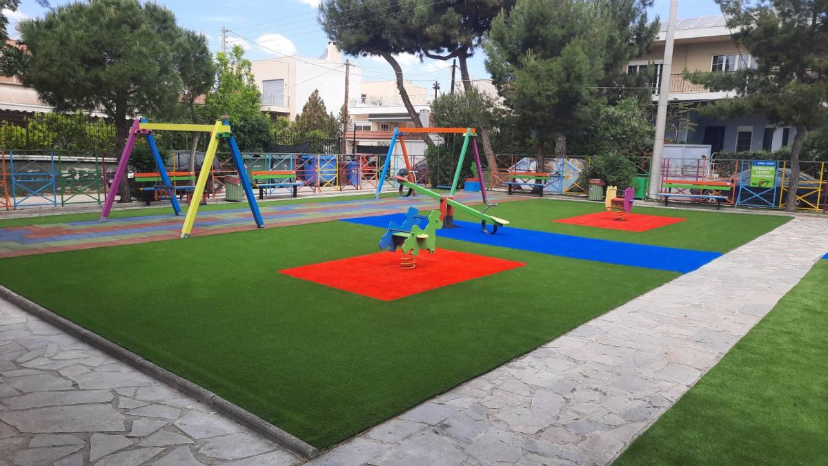Άλιμος: Πανέμορφη και ολοκαίνουρια έγινε η παιδική χαρά της οδού Κοτζιά (ΕΙΚΟΝΕΣ) εικόνα 3