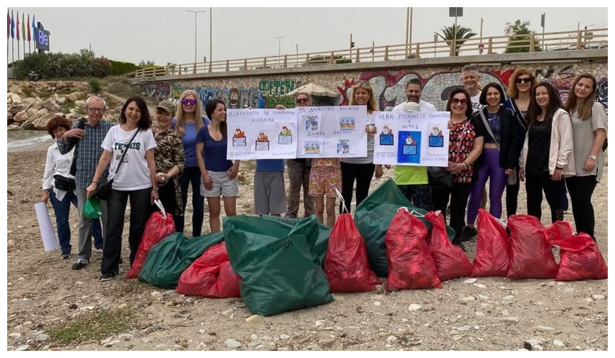 Μαθητές του 9ου δημοτικού σχολείου Αλίμου συμμετείχαν σε εθελοντικό καθαρισμό παραλίας εικόνα 1