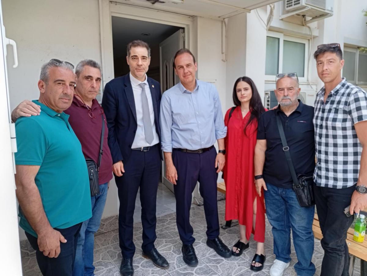 Αστυνομικοί προσήγαγαν δημοτικό αστυνομικό, στον Άλιμο, επειδή έκανε σωστά τη δουλειά του εικόνα 4