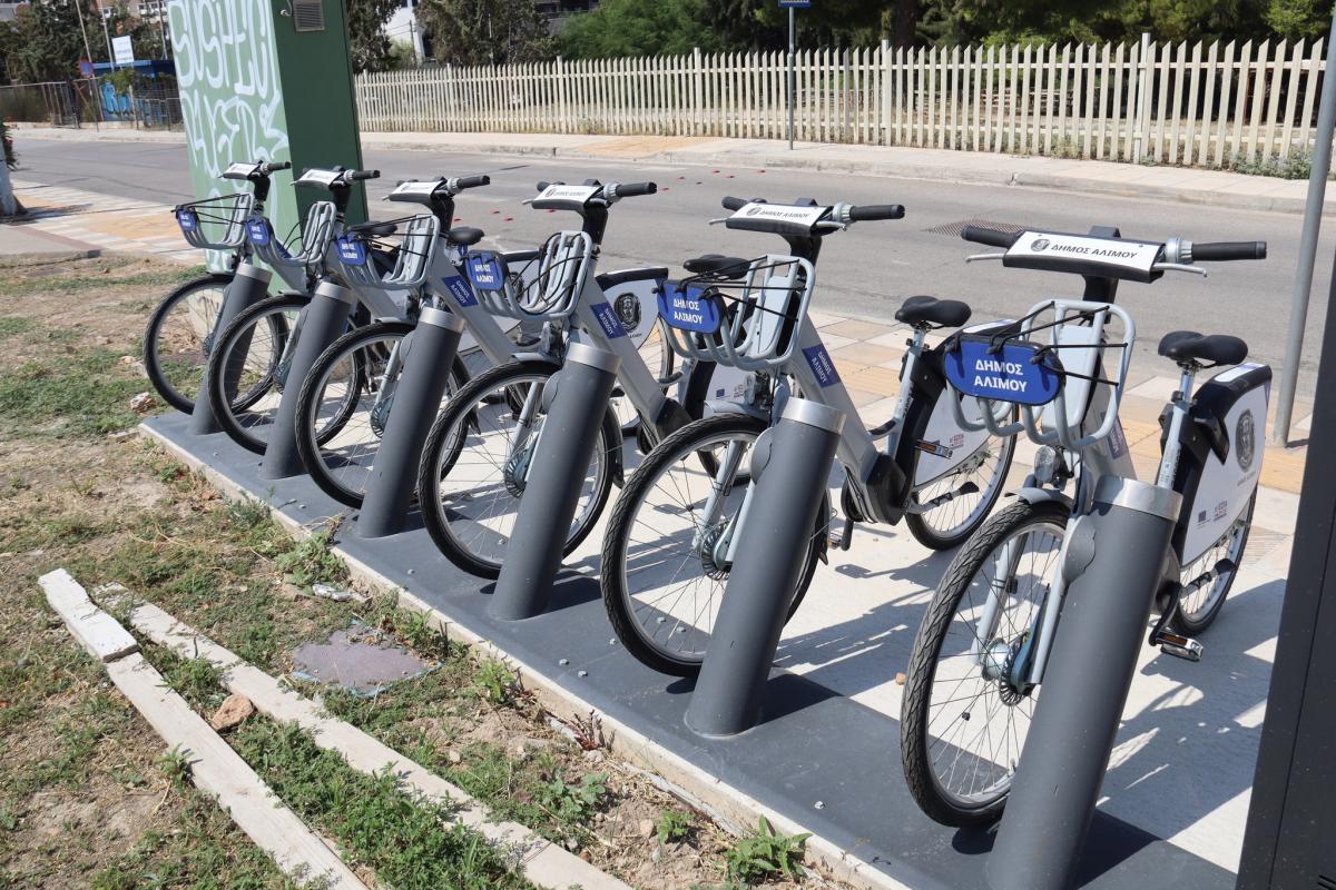Δωρεάν βόλτες στον Άλιμο με τα ηλεκτρικά ποδήλατα του Δήμου – Τα 6 σημεία που θα τα βρείτε εικόνα 1