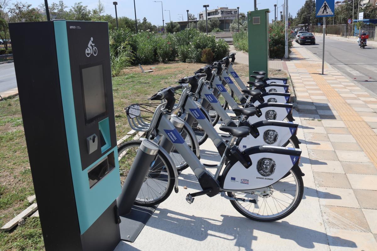 Δωρεάν βόλτες στον Άλιμο με τα ηλεκτρικά ποδήλατα του Δήμου – Τα 6 σημεία που θα τα βρείτε εικόνα 2