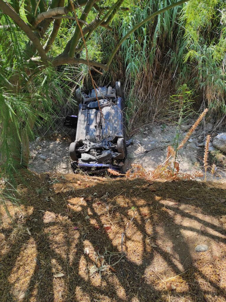 Η Αποκεντρωμένη Διοίκηση Αττικής βάζει σε κίνδυνο τις ζωές πολιτών σε δρόμο – καρμανιόλα του Αλίμου (EIKONΕΣ) εικόνα 5