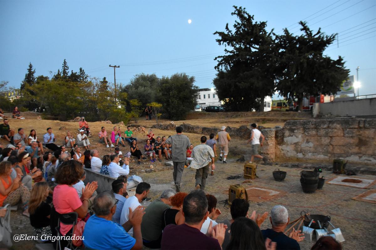 Συγκίνηση και δέος! Αναβίωσε μετά από 2.500 χρόνια το αρχαίο θέατρο στον Άλιμο (VIDEO&ΕΙΚΟΝΕΣ) εικόνα 9