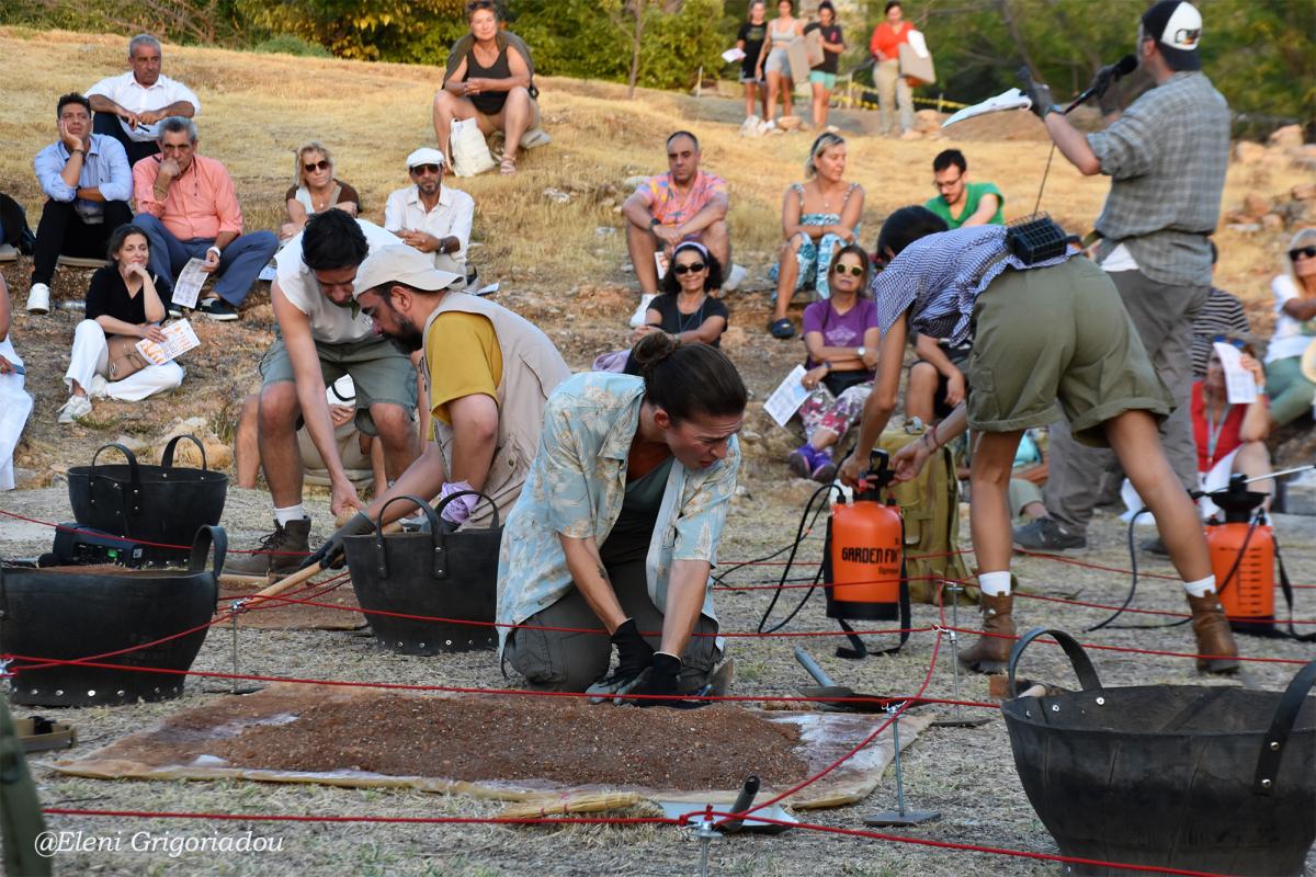 Συγκίνηση και δέος! Αναβίωσε μετά από 2.500 χρόνια το αρχαίο θέατρο στον Άλιμο (VIDEO&ΕΙΚΟΝΕΣ) εικόνα 10