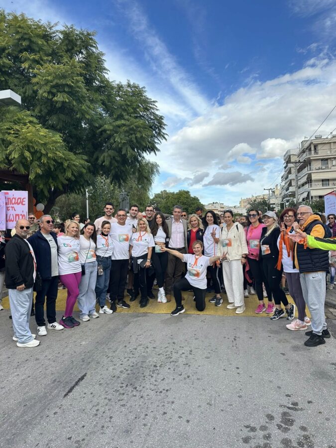 “Δεν είσαι μόνη”: Στον Άλιμο ένωσαν τα βήματά τους και έστειλαν ηχηρό μήνυμα κατά της βίας των γυναικών εικόνα 5