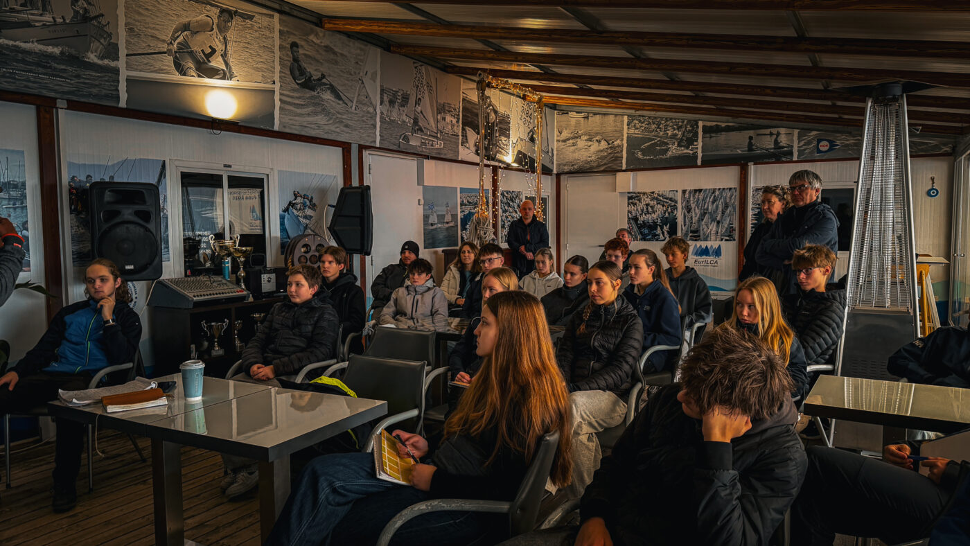 Στα «θρανία» του Ναυτικού Ομίλου Καλαμακίου η νέα γενιά της ευρωπαϊκής ιστιοπλοΐας εικόνα 2