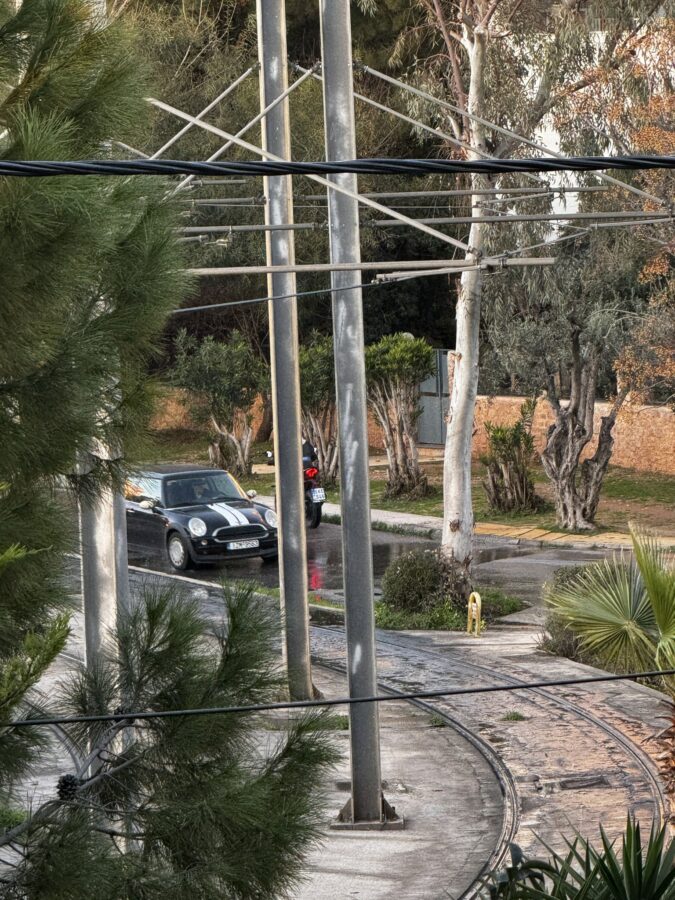 Σύνορα Γλυφάδας – Βούλας: Λιμνάζοντα νερά «τυφλώνουν» τη μοναδική διάβαση πεζών στην παραλιακή (VIDEO&ΕΙΚΟΝΕΣ) εικόνα 7